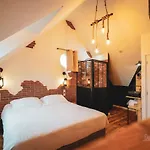 Le Saltimbanque - Du Moulin 4*