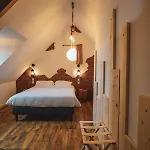 Le Saltimbanque - Du Moulin 4*