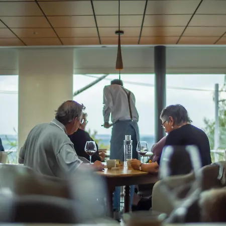 Alojamento de Acomodação e Pequeno-almoço Le Saltimbanque - Du Moulin 4*