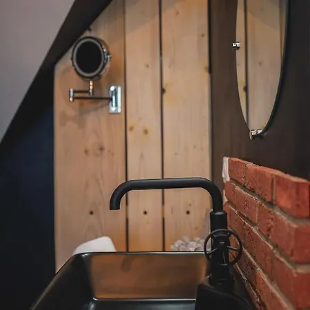 Alojamento de Acomodação e Pequeno-almoço Le Saltimbanque - Du Moulin 4*