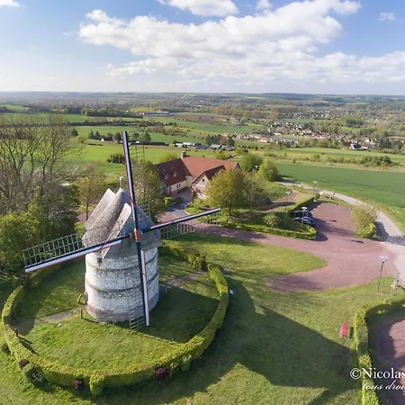 Couette-café Le Saltimbanque - Du Moulin 4*