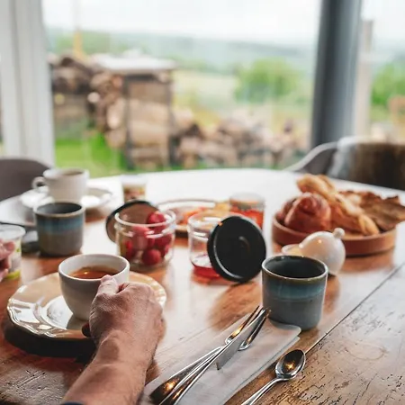 Le Saltimbanque - Du Moulin Bed & Breakfast *