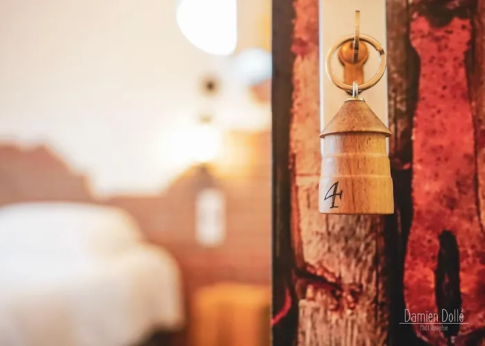 Le Saltimbanque - Du Moulin Couette-café 4*