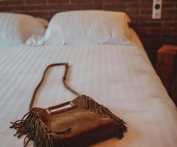 Le Saltimbanque - Du Moulin 4*